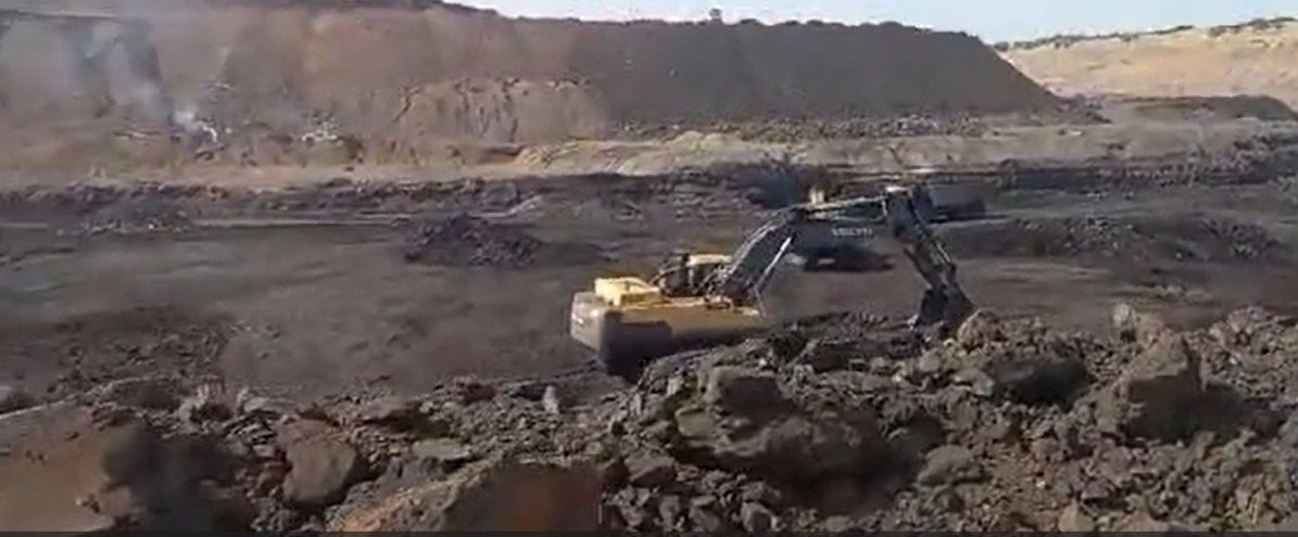 Coal mine inspection and sampling activity in India for supplier verification and bulk commodity sourcing by EximSafe